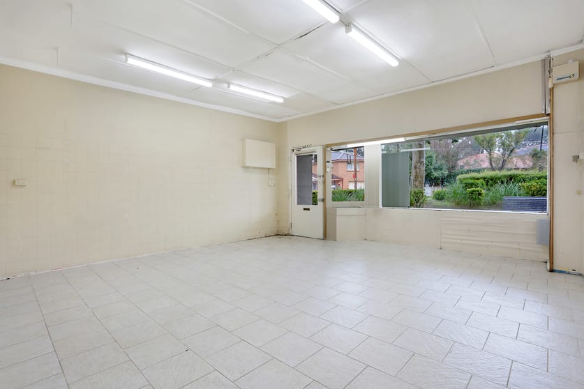 Click to view all images 9c Park Street Peakhurst NSW 2210 - Image 3