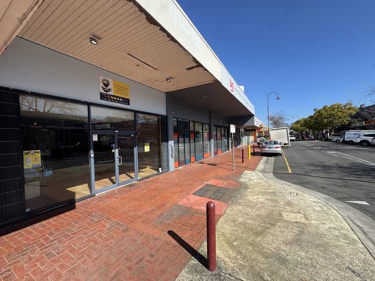 Click to view all images 70 Main Street Croydon VIC 3136 - Image 2