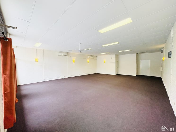 Click to view all images 3/213 Railway Avenue Kelmscott WA 6111 - Image 3