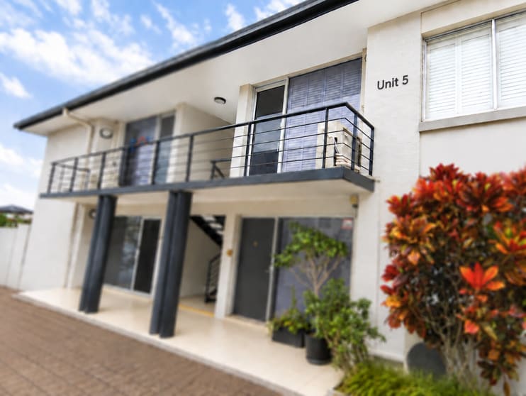 Click to view all images 5/21 Station Road Indooroopilly QLD 4068 - Image 2