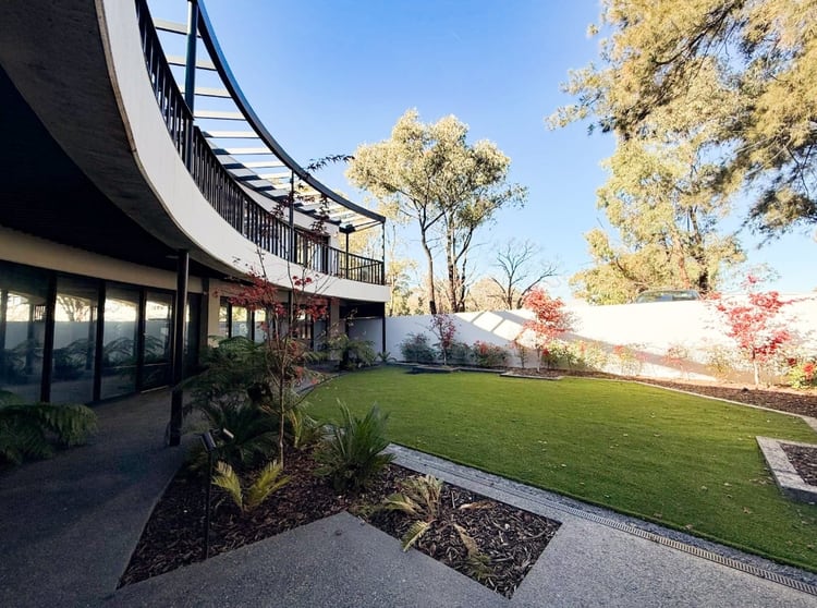 Click to view all images 6-8 Campion Street Deakin ACT 2600 - Image 2