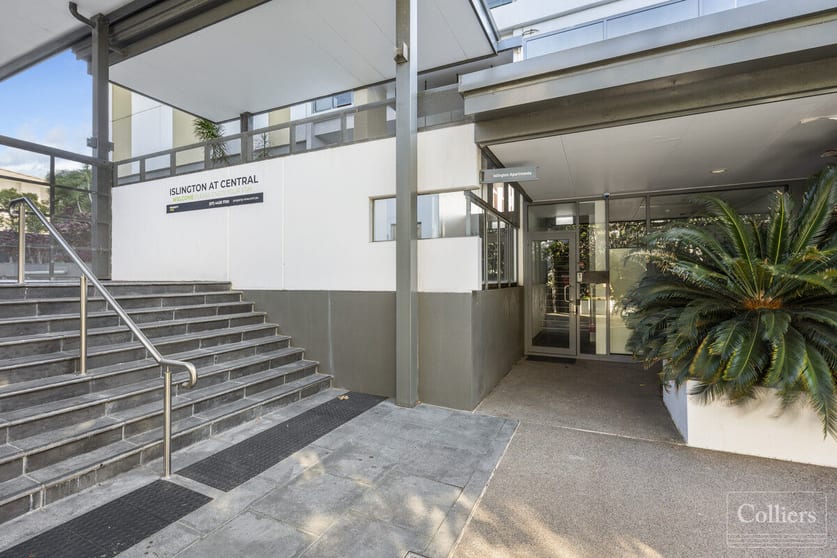 2/6 Aplin Street Townsville City QLD 4810 - Image 2