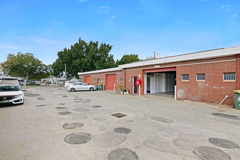 Click to view all images 5/9 Milford Street East Victoria Park WA 6101 - Image 2