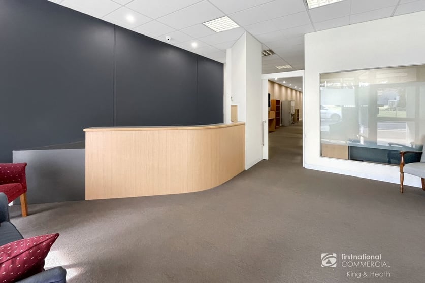 Click to view all images 87B Main Street Bairnsdale VIC 3875 - Image 2