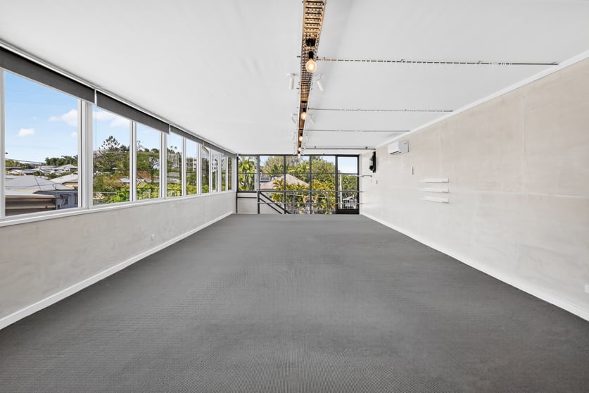 Click to view all images 22 Deshon Street Woolloongabba QLD 4102 - Image 3