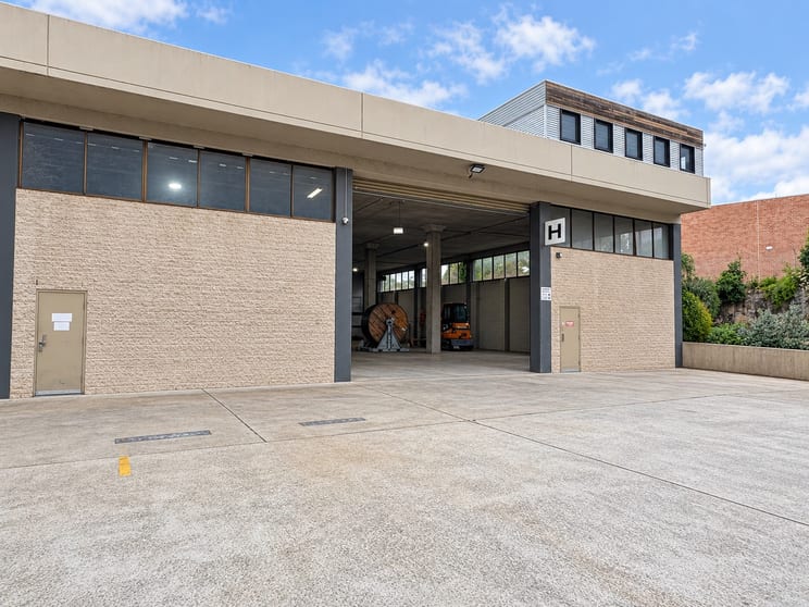 Click to view all images Brookvale NSW 2100 - Image 2