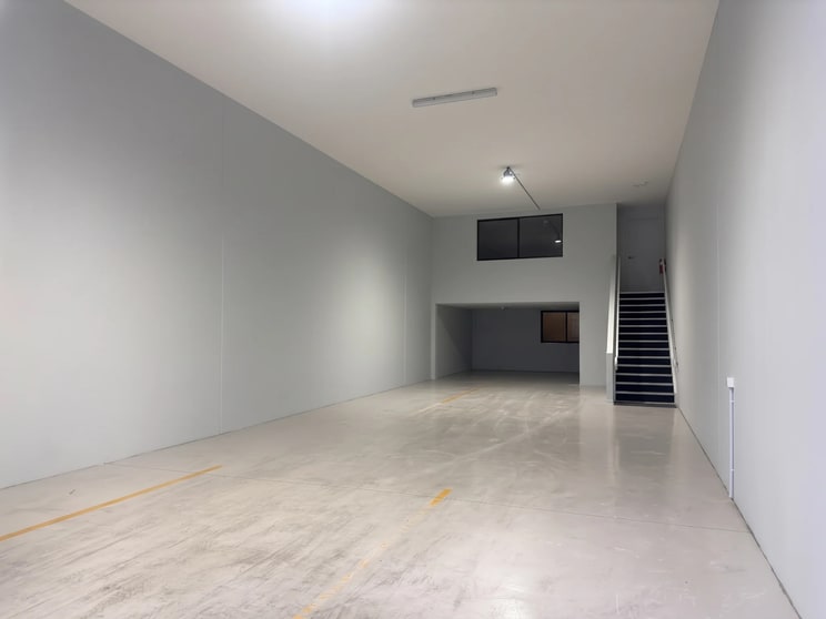 Click to view all images 13/10A Industrial Avenue Molendinar QLD 4214 - Image 2