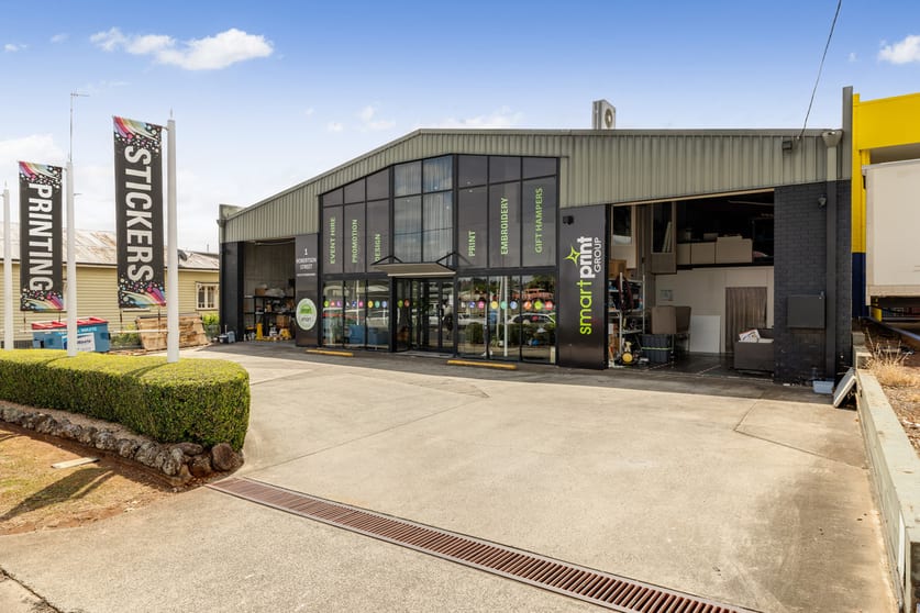 1 Robertson Street South Toowoomba QLD 4350 - Image 1