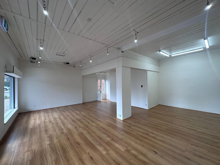 Click to view all images 5 Walker Street Helensburgh NSW 2508 - Image 2