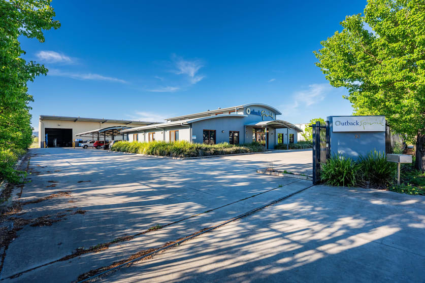 Click to view all images 93 Bennu Circuit Thurgoona NSW 2640 - Image 1