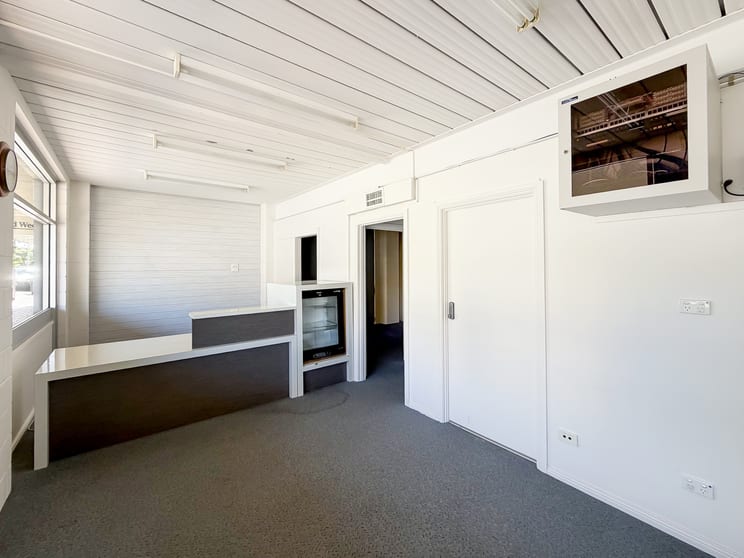 Click to view all images 8 & 10 Wilson Street Berri SA 5343 - Image 2