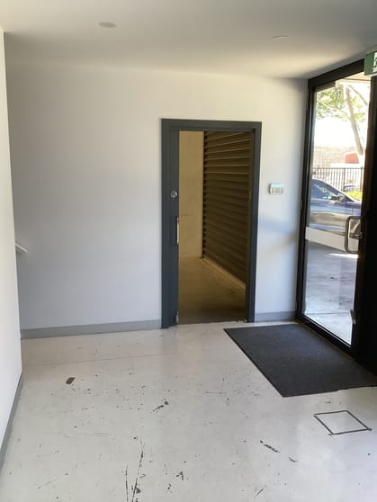 Click to view all images 7/6B Railway Avenue Oakleigh VIC 3166 - Image 3