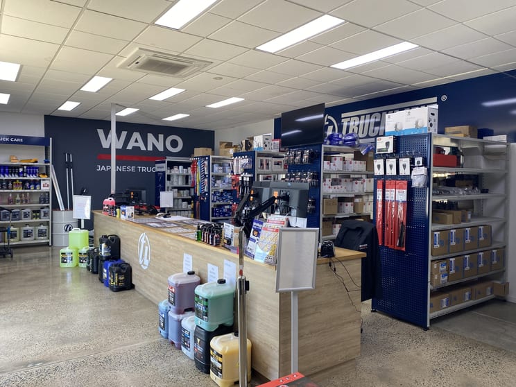 Click to view all images Unit 2/27-29 Kembla Street Fyshwick ACT 2609 - Image 2