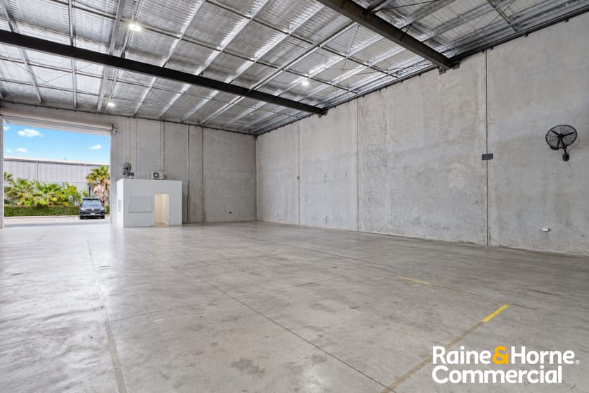 2/457-459 Tufnell Road Banyo QLD 4014 - Image 2