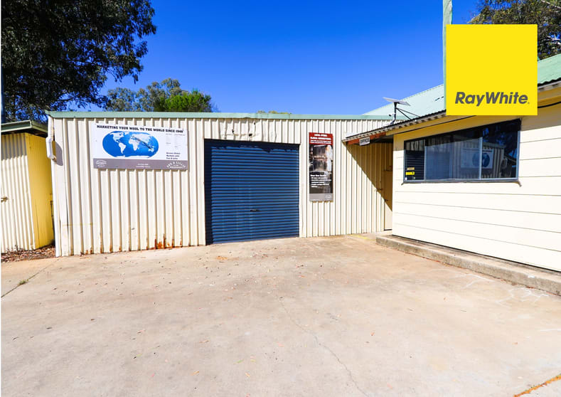 126 Ring Street Inverell NSW 2360 - Image 2