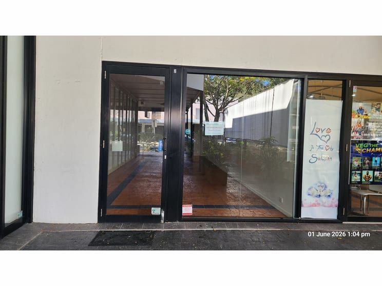 Click to view all images 1420 Logan Road Mount Gravatt QLD 4122 - Image 3