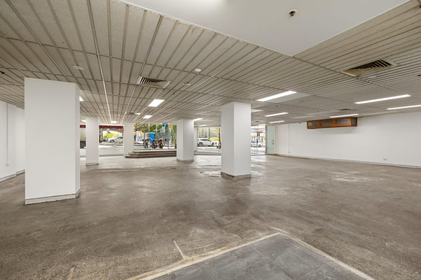 Click to view all images 7D/70 Alfred Street Milsons Point NSW 2061 - Image 2