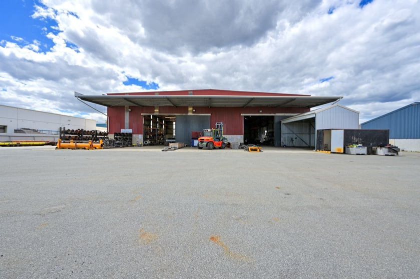 Click to view all images Building E 283 Treasure Road North Welshpool WA 6106 - Image 1