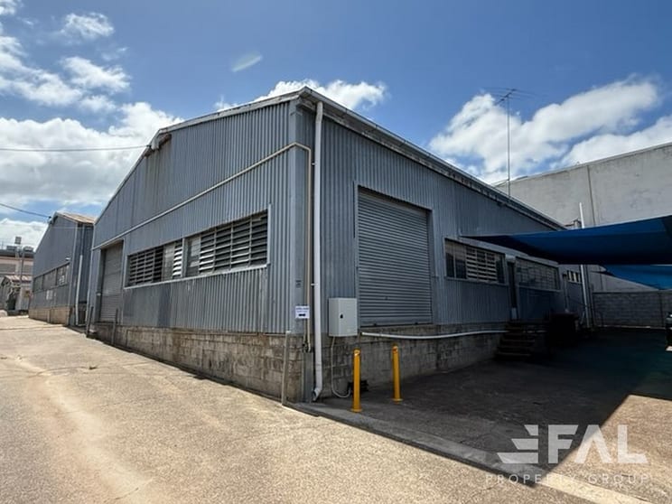 Click to view all images Unit 4/617 Toohey Road Salisbury QLD 4107 - Image 1