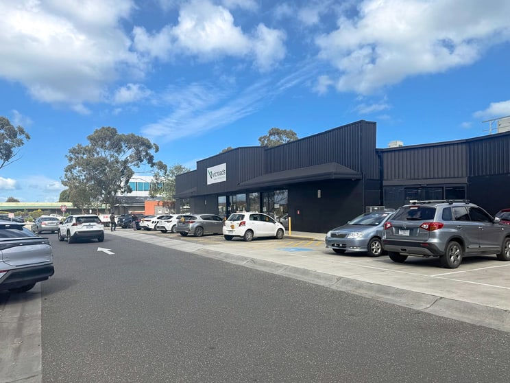 1 & 2/129 Treloar Lane Pakenham VIC 3810 - Image 3