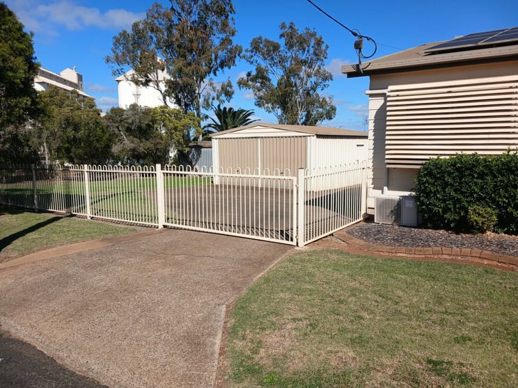 Click to view all images LEASE E/6 Mary Street Kingaroy QLD 4610 - Image 2
