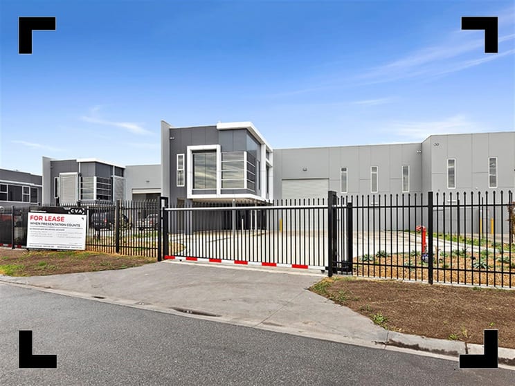 28 Graham Daff Boulevard Braeside VIC 3195 - Image 1