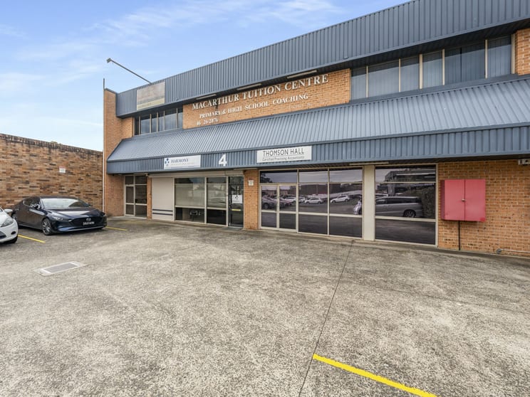 Click to view all images 1a/4 Chamberlain Street Campbelltown NSW 2560 - Image 2
