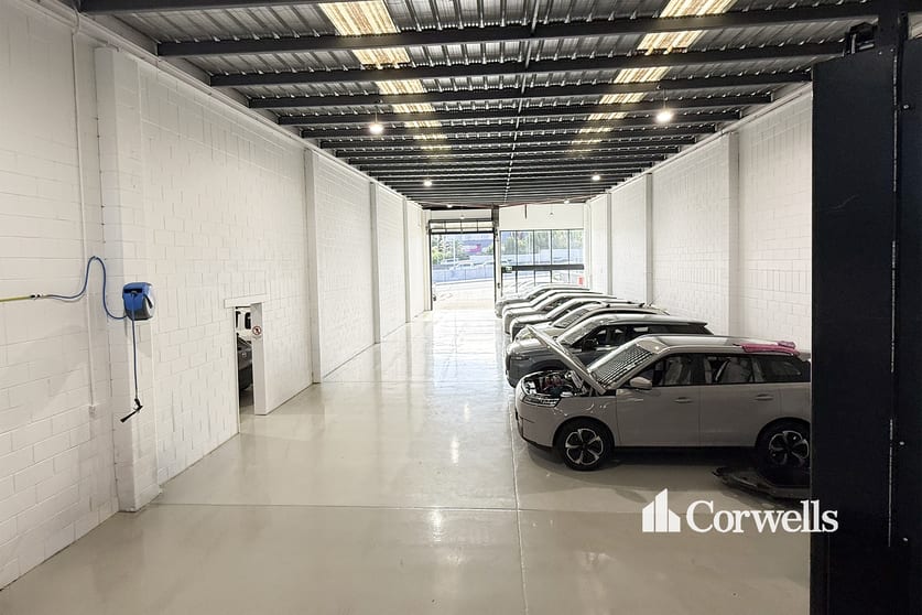 Click to view all images 3405 Pacific Highway Slacks Creek QLD 4127 - Image 2