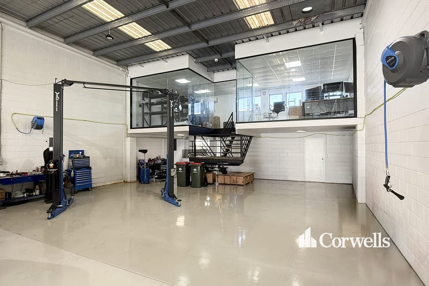 Click to view all images 3405 Pacific Highway Slacks Creek QLD 4127 - Image 3
