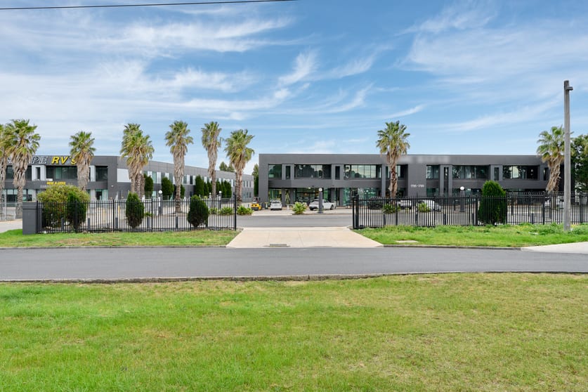 Click to view all images 1795 A Sydney Road Campbellfield VIC 3061 - Image 3