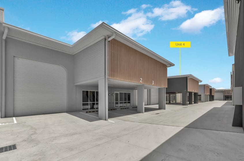 Click to view all images 4/248-256 Quanda Road Coolum Beach QLD 4573 - Image 1