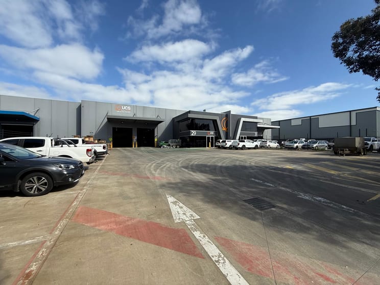 Click to view all images 29 Efficient Drive Truganina VIC 3029 - Image 5