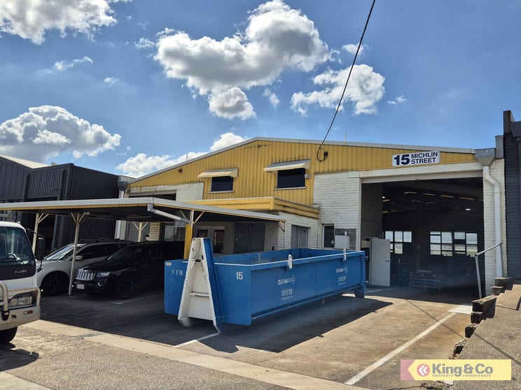 Click to view all images Moorooka QLD 4105 - Image 2