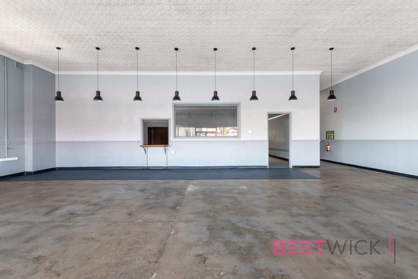 Click to view all images 3/125 Adelaide Street Blayney NSW 2799 - Image 2