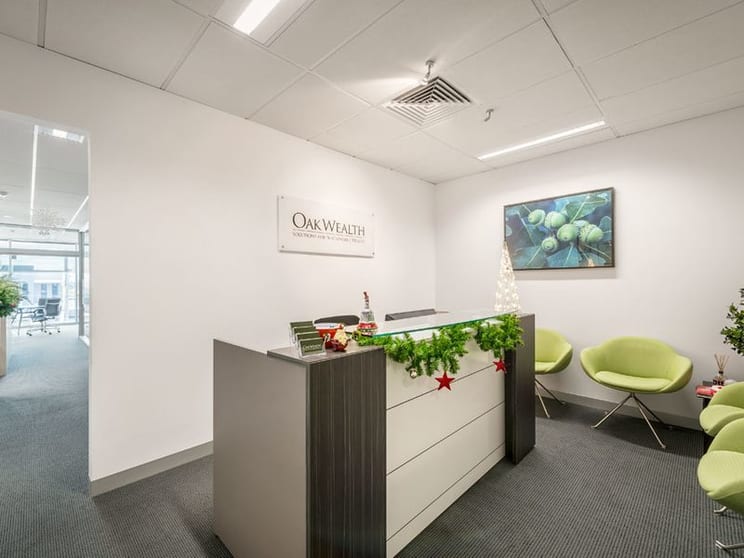 Click to view all images 4/860 Doncaster Road Doncaster East VIC 3109 - Image 2