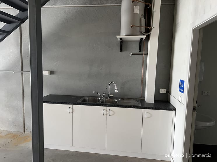 Click to view all images 5/3 Fleet Close Tuggerah NSW 2259 - Image 3