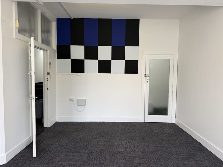 Click to view all images Level 2 Suite 2/68-72 St John Street Launceston TAS 7250 - Image 1