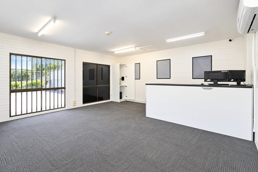 Click to view all images 36 Macrossan Street South Townsville QLD 4810 - Image 5