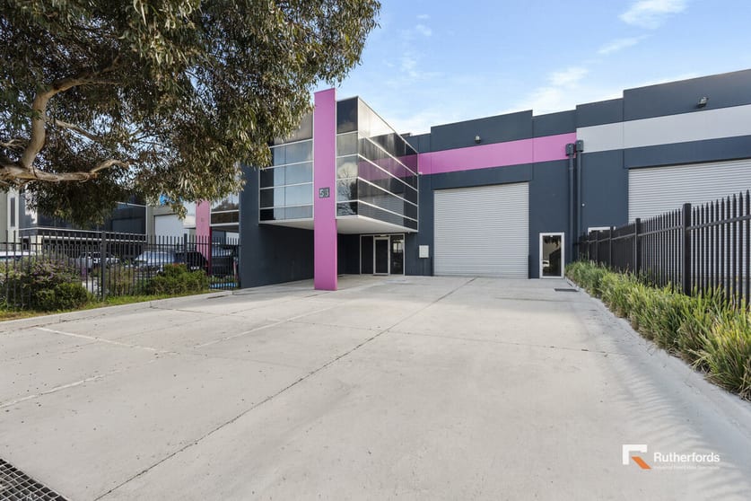 Click to view all images 53 Latitude Boulevard Thomastown VIC 3074 - Image 1