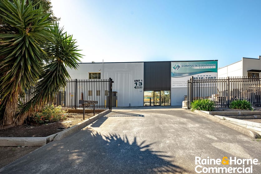 Click to view all images Unit 1/13 Stennett Road Ingleburn NSW 2565 - Image 1