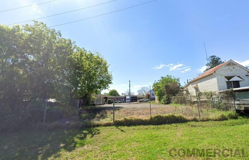 Click to view all images 5-7 Ernest Street North Toowoomba QLD 4350 - Image 1