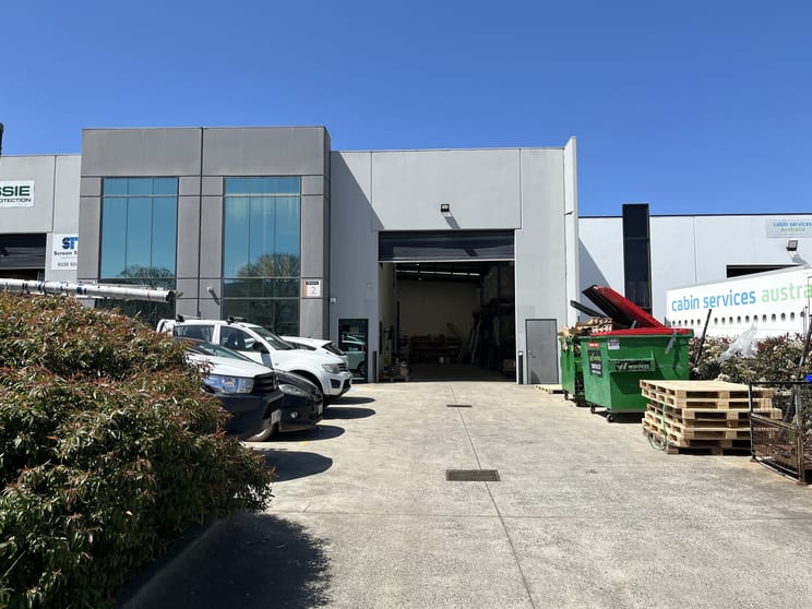 2/5 Flight Drive Tullamarine VIC 3043 - Image 2
