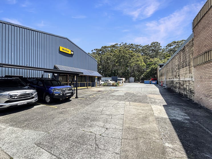 Click to view all images 28 Industry Drive Tweed Heads South NSW 2486 - Image 3