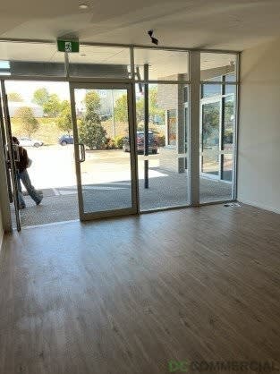 Click to view all images Shop 2/538 Alderley Street Harristown QLD 4350 - Image 3