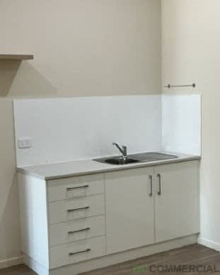 Click to view all images Shop 2/538 Alderley Street Harristown QLD 4350 - Image 4