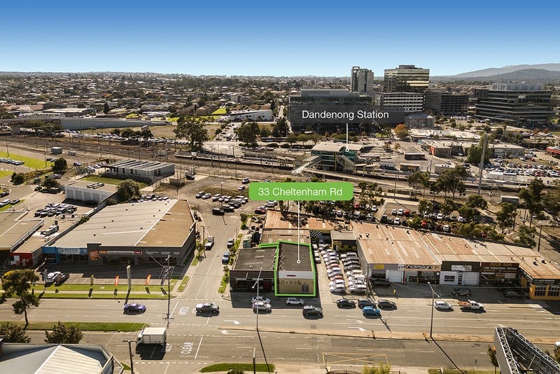 Click to view all images 33 Cheltenham Road Dandenong VIC 3175 - Image 1