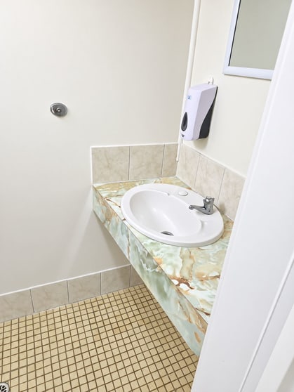 Click to view all images Unit 3/1328 North East Road Tea Tree Gully SA 5091 - Image 3