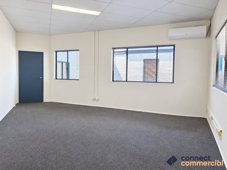 Click to view all images 5/64 Siganto Drive Helensvale QLD 4212 - Image 2