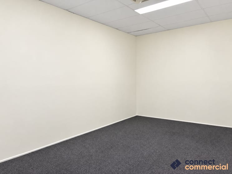 Click to view all images 5/64 Siganto Drive Helensvale QLD 4212 - Image 3