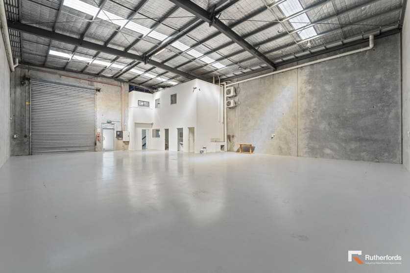 Click to view all images 57 Strong Avenue Thomastown VIC 3074 - Image 2